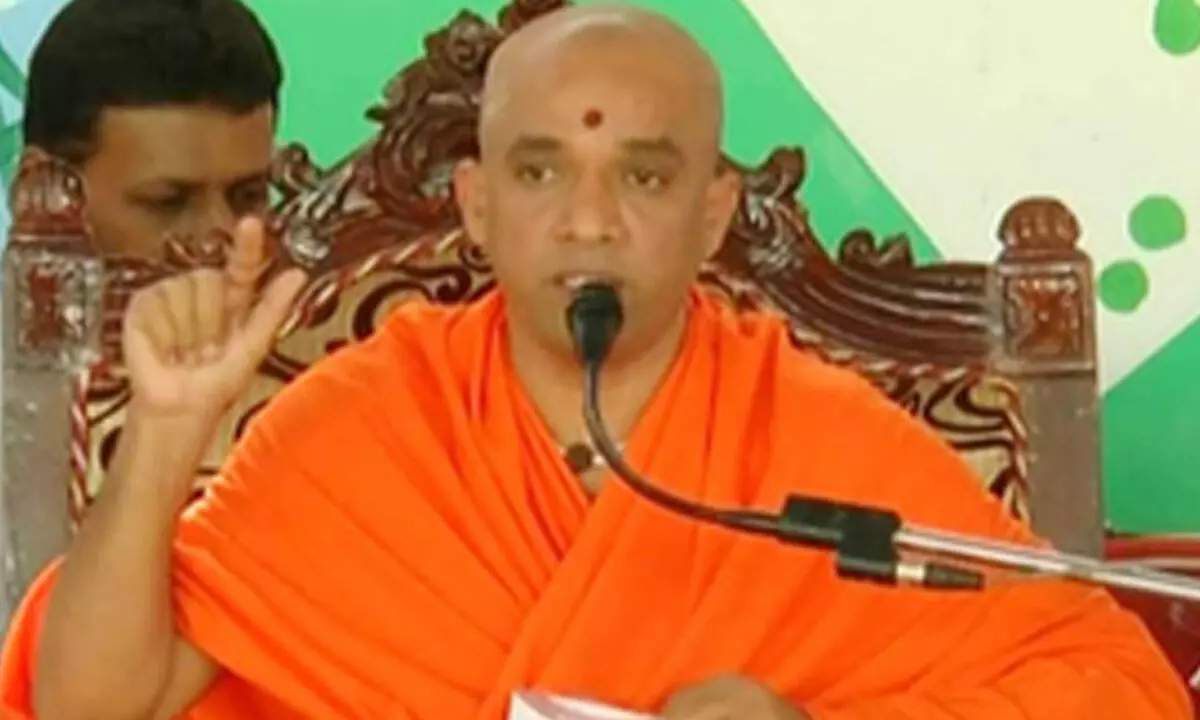 Influential Vokkaliga seer says Ktaka govt should not accept caste census report