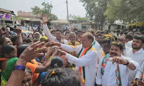 Warangal: ‘KCR failed miserably’