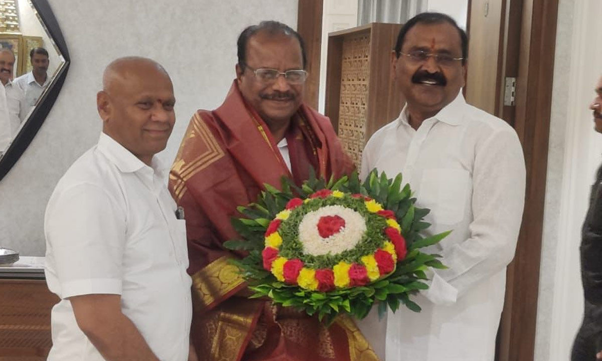 Tripura Governor arrives at Tirumala