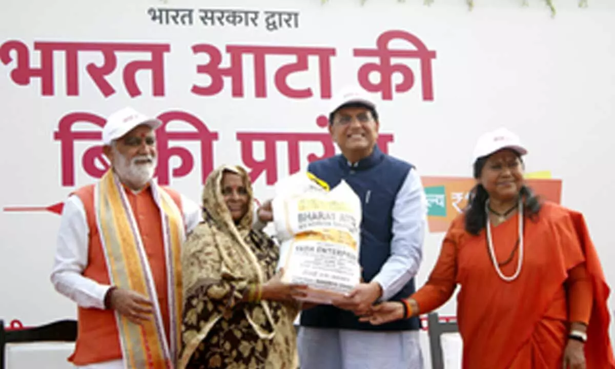 Govt launches sale of Atta under Bharat brand at Rs 27.50 per kg