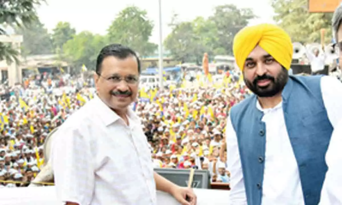 Kejriwal congratulates Punjab CM on Cabinets approval for Mukhyamantri Teerth Yatra Yojana