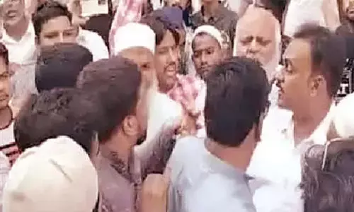 MIM, Cong activists clash in Old City