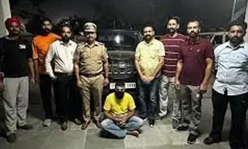 2 drug smugglers held after 40-km hot pursuit