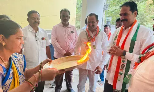 Serlingampally voters extend support to Congress, says will vote for Jagdishwar Goud