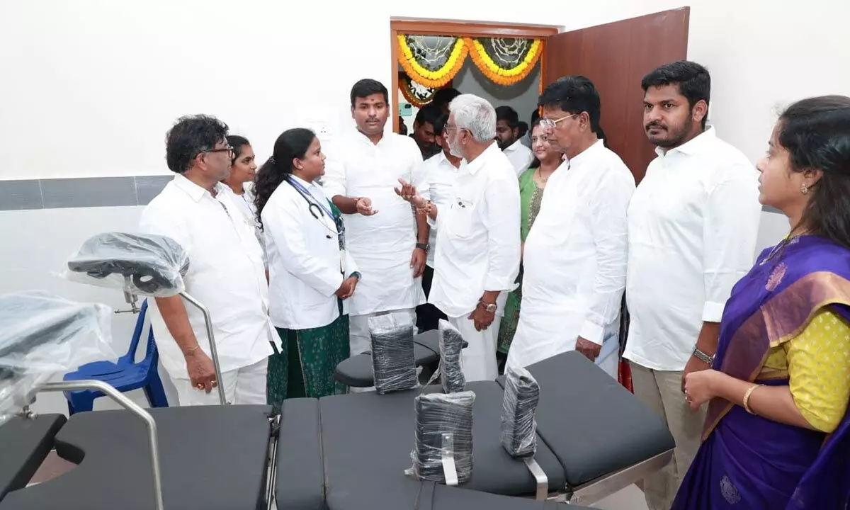 IT minister Gudivada Amarnath interacting with doctors at the YSR Urban Primary Health Centre in Visakhapatnam on Monday