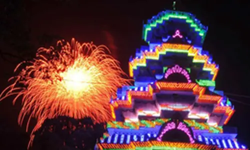 Kerala High Court grants partial relief on order to seize illegal fireworks, but ban on timing of cracker bursting to remain