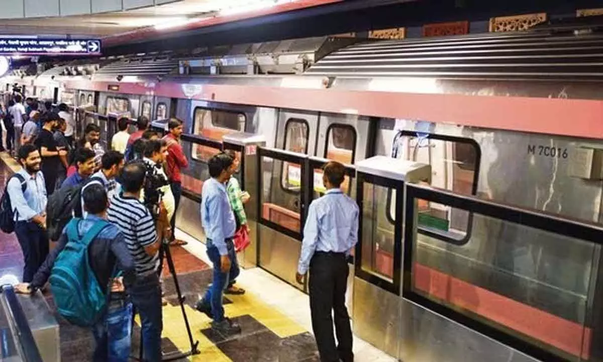 Delhi Metros Pink Line Service Delayed Between Durgabai Deshmukh South Campus And Lajpat Nagar