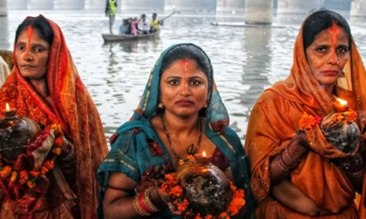 Delhi HC refuses to entertain petition challenging Chhath Puja ban
