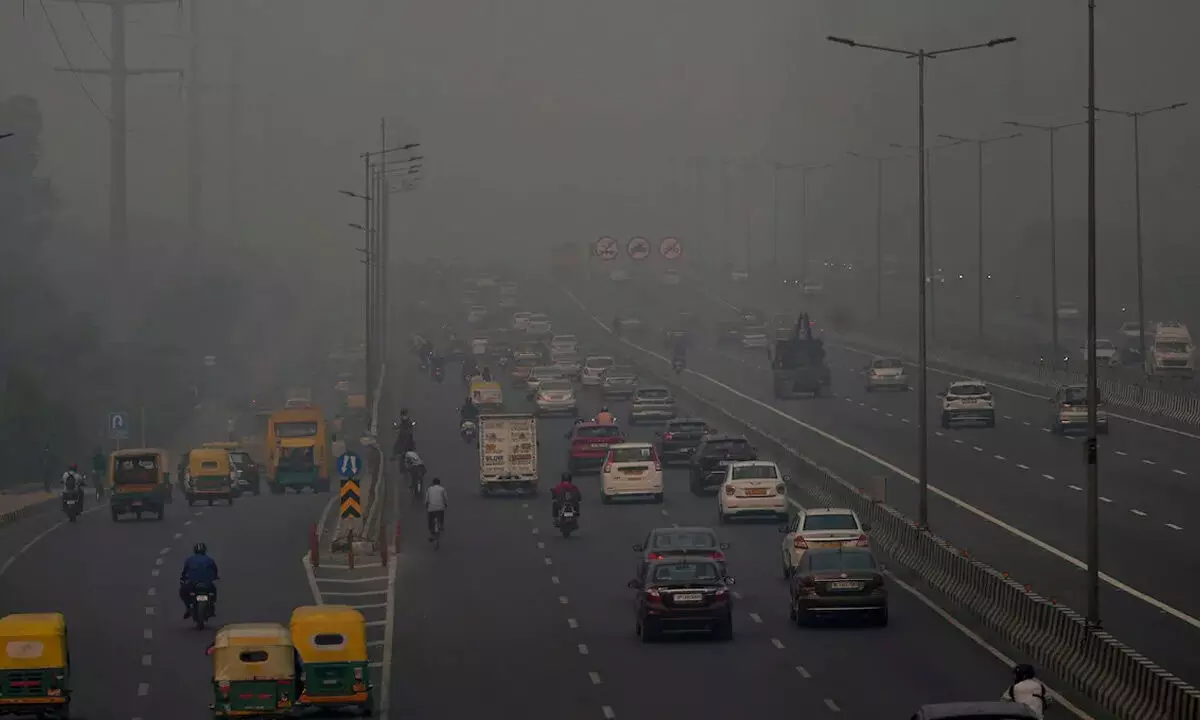 Delhi government has announced winter vacation in view of air pollution