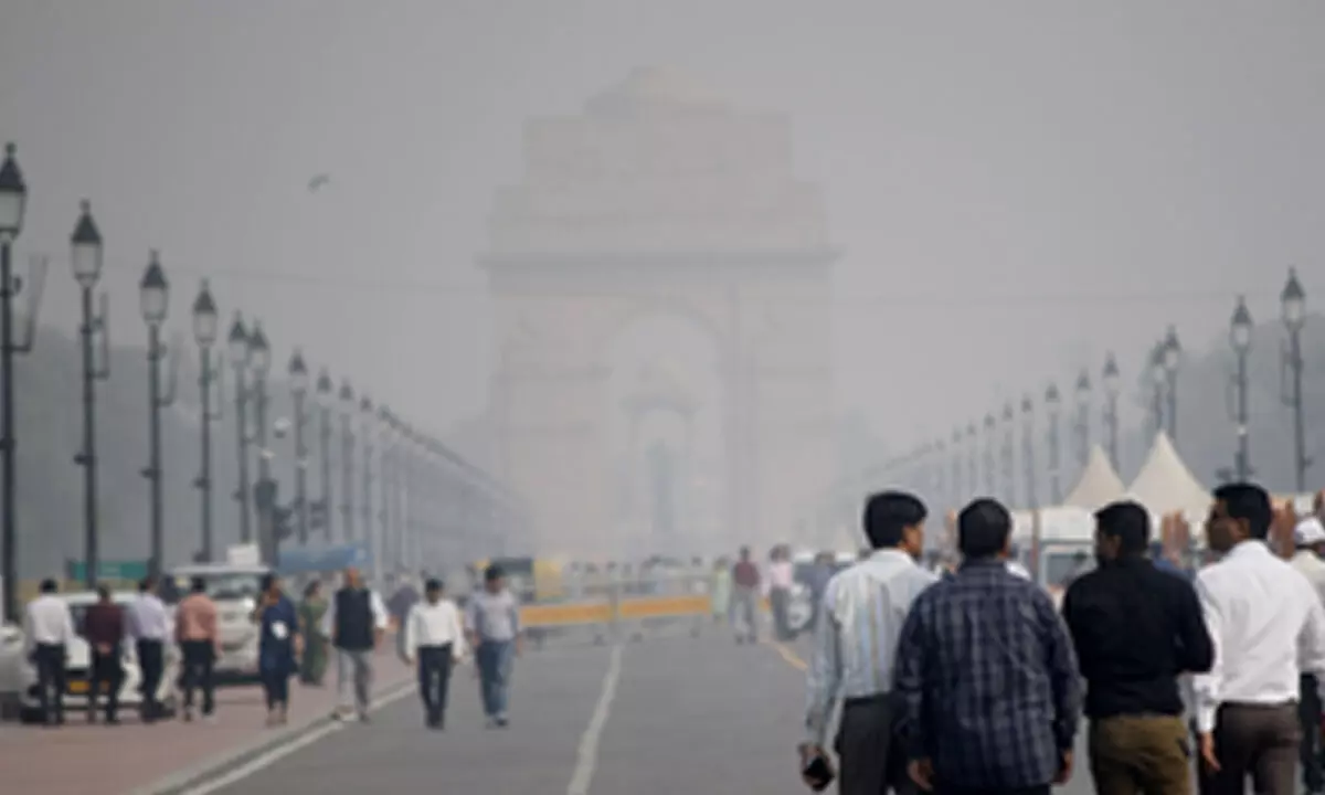 Delhi’s AQI slightly improves at some places, overall air quality in very poor category