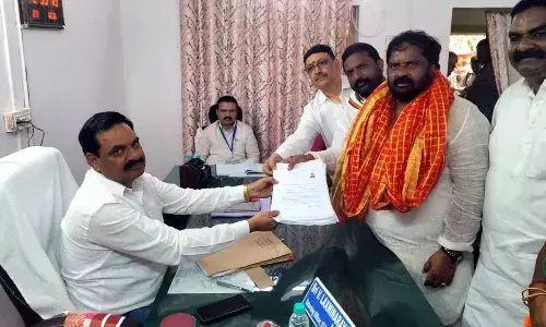 Anjan Kumar Yadav files nomination for Musheerabad, says Congress will form govt
