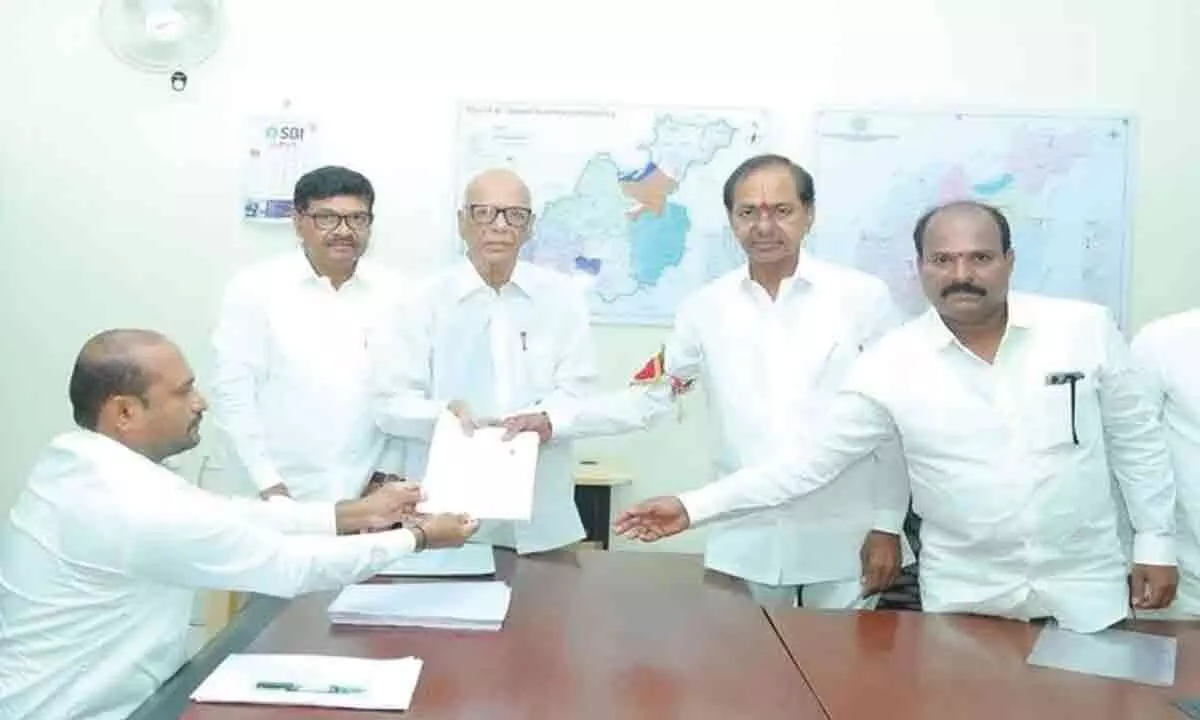 KCR files nominations from his home turf Gajwel