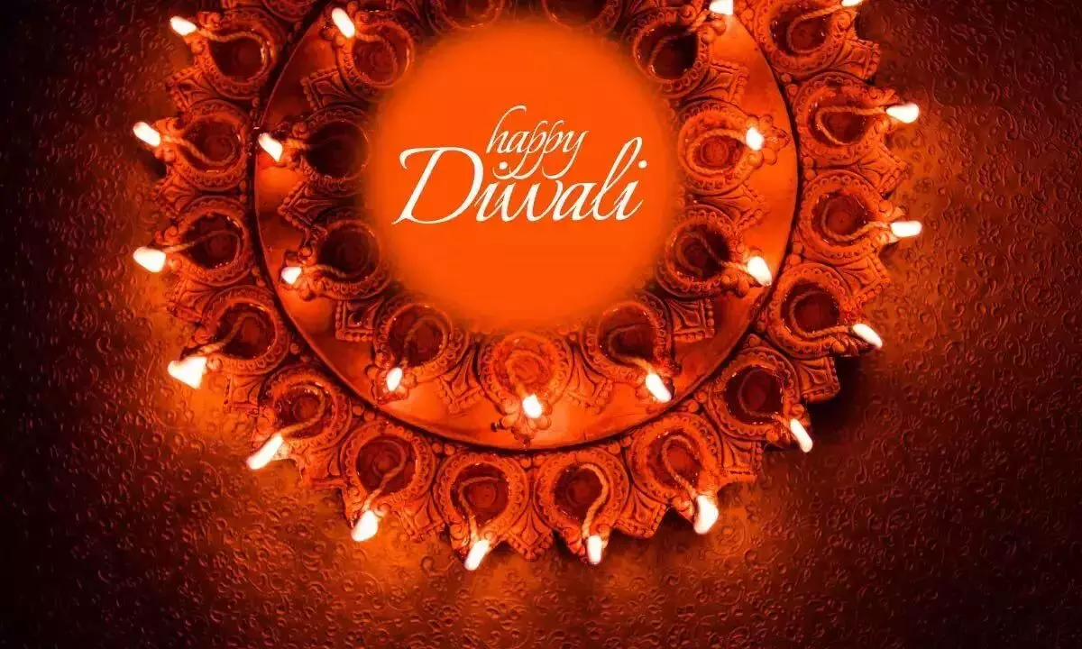 Diwali 2023: Deepavali Wishes, and Quotes to Share With Your Loved Ones