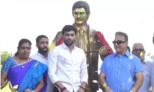 Ulaga Nayagan Padmashri Kamal Haasan Inaugurates Superstar Krishna Garus Statue in Vijayawada