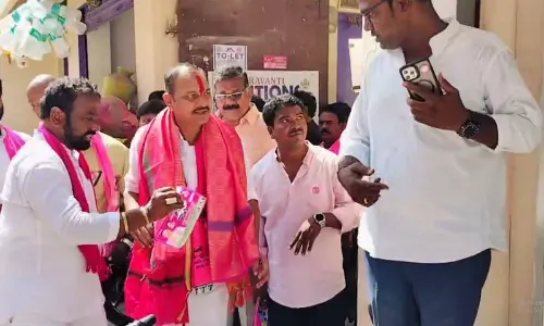Uppal BRS candidate Bandari Lakshma Reddy campaigns in Saraswati Nagar