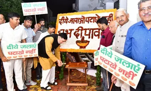 Delhi Government launched Diye Jalao-Patakhe Nahi” campaign to combat pollution