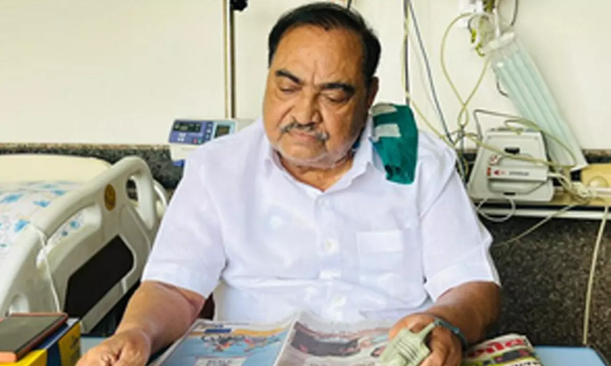 If your air-ambulance hadnt come, my life would have taken off, Eknath Khadse to Eknath Shinde