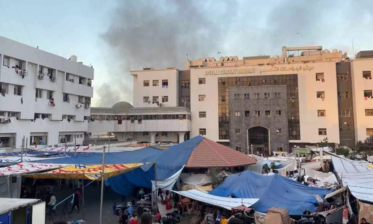 Intensifying Israel-Hamas Clashes Near Gazas Al-Shifa Hospital: A Desperate Situation Unfolds