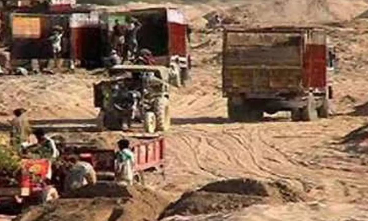 Congress blames BJP govt policy for alleged sand scarcity