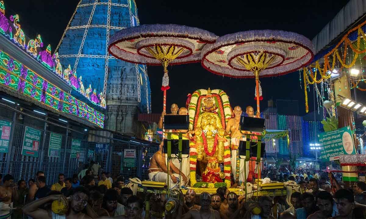 Tiruchanoor Brahmotsavam: Yogalakshmi Graces on Simha