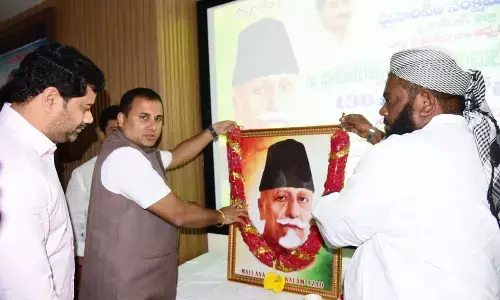 District  Collector V  Vijaya Rama Raju  paying tributes to freedom fighter Dr Maulana Abul Kalam Azad at the Collectorate in Kadapa on Saturday
