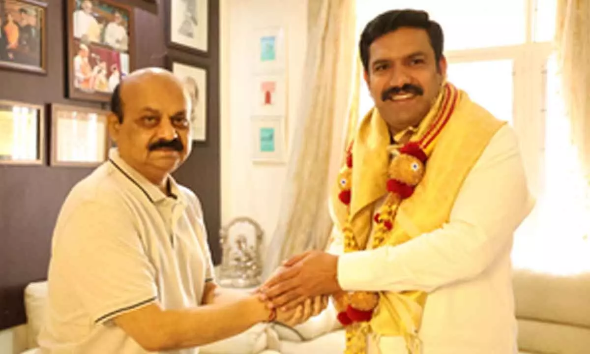 Ktaka BJP president Vijayendra meets former CM Bommai; seeks guidance