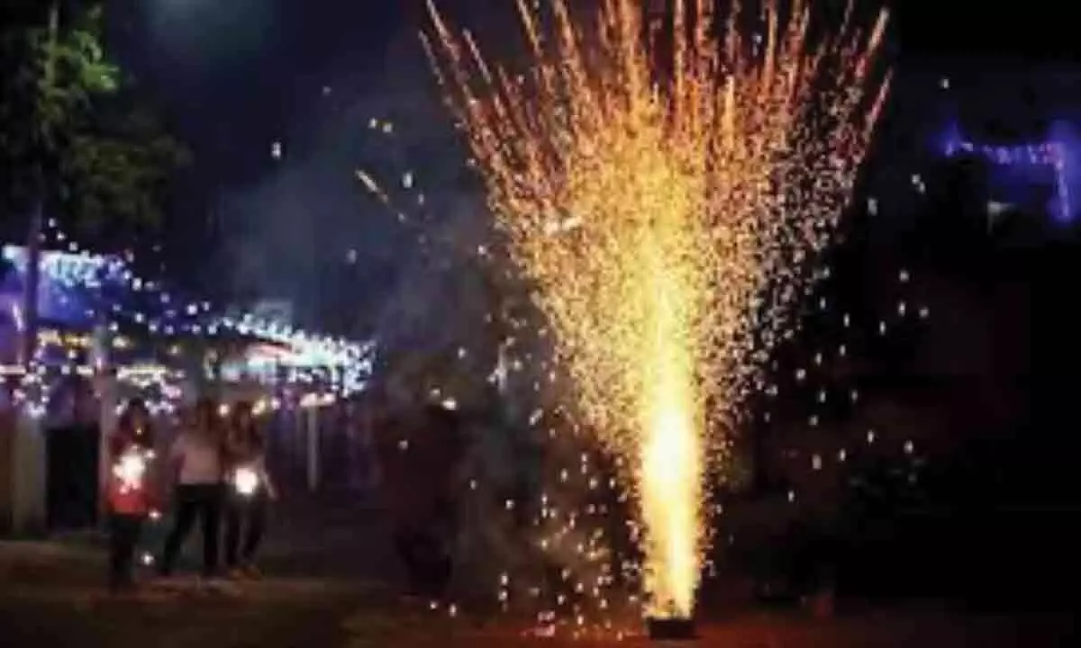 BJP encouraged people to flout SC ban on crackers, alleges AAP