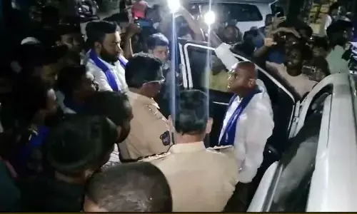 BRS, BSP workers clash in Telangana’s Kagaznagar