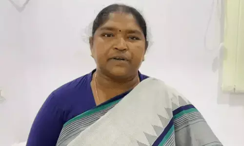 Why can’t I become a minister, Seethakka questions Harish Rao