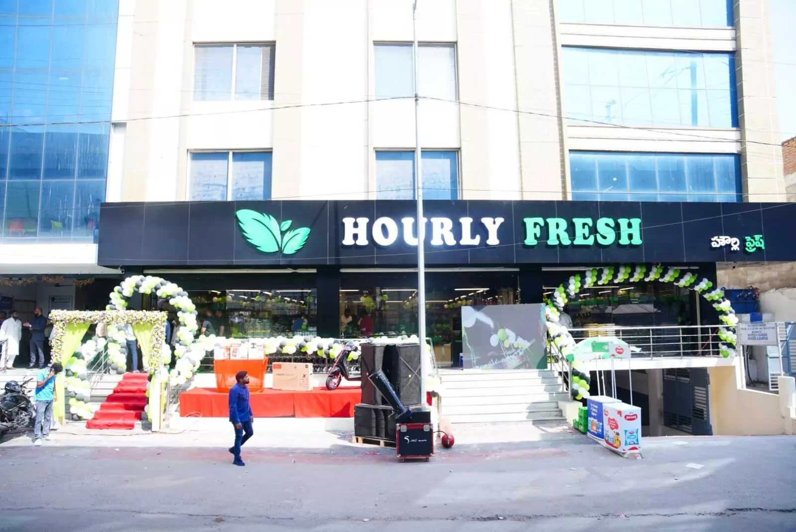 Hourly Fresh Supermarket opens new store
