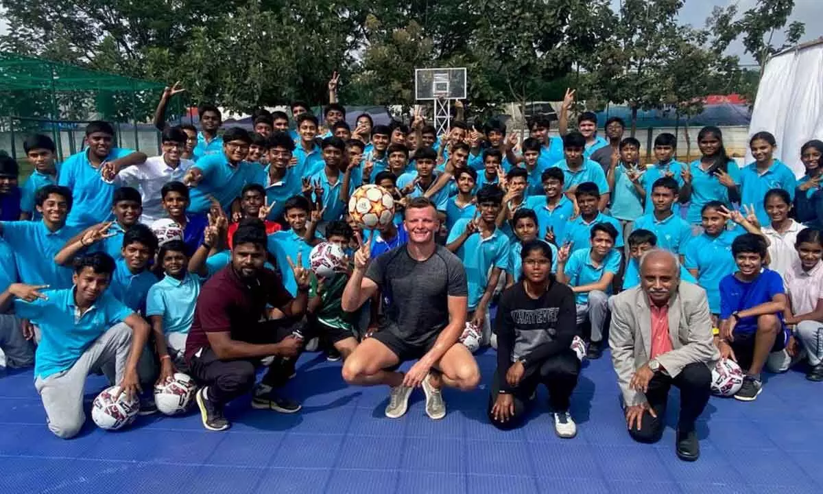 Bengalurus school hosts the World’s Top Freestyle Footballer Jamie Knight
