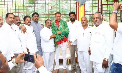 Uppal BRS candidate meets Golla Kuruma community members, seeks votes