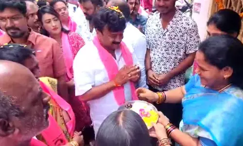 Talasani Srinivas Yadav campaigns in Ameerpet, says people wont believe Congress