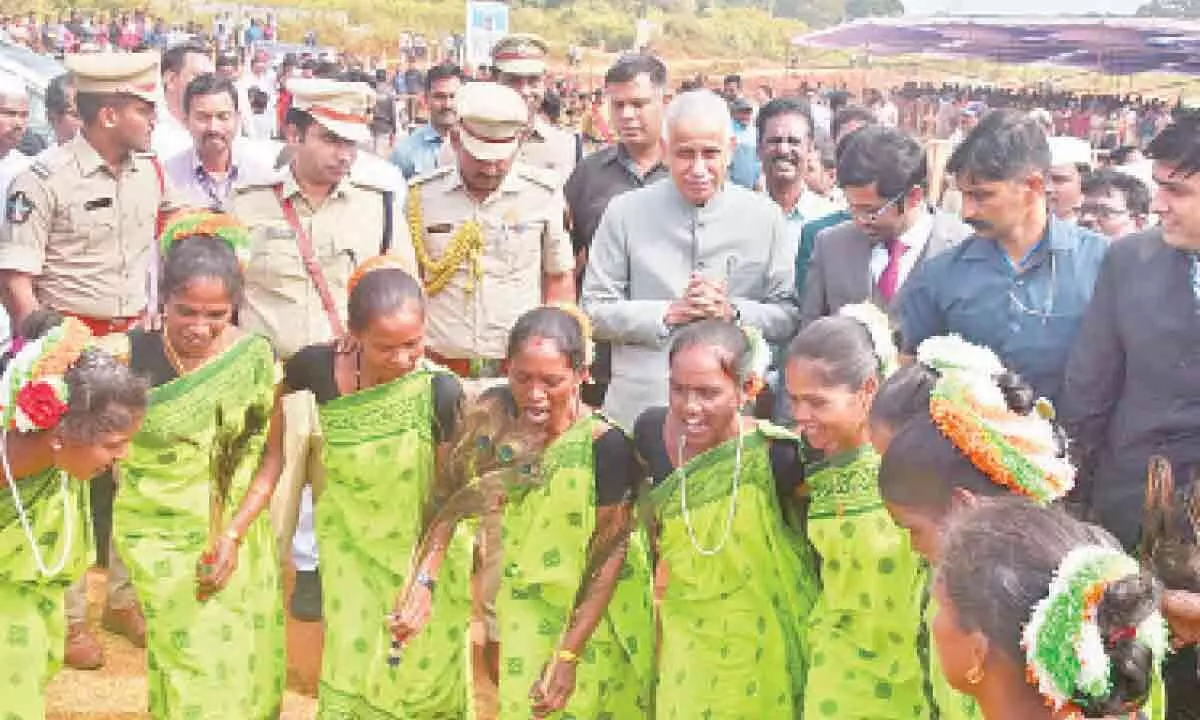 Araku Valley: Governor pays rich tributes to Birsa Munda, Alluri