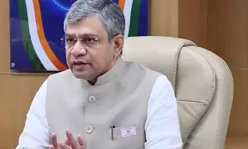 New Delhi: 3-fold increase in train trips this festive season says Minister Ashwini Vaishnaw