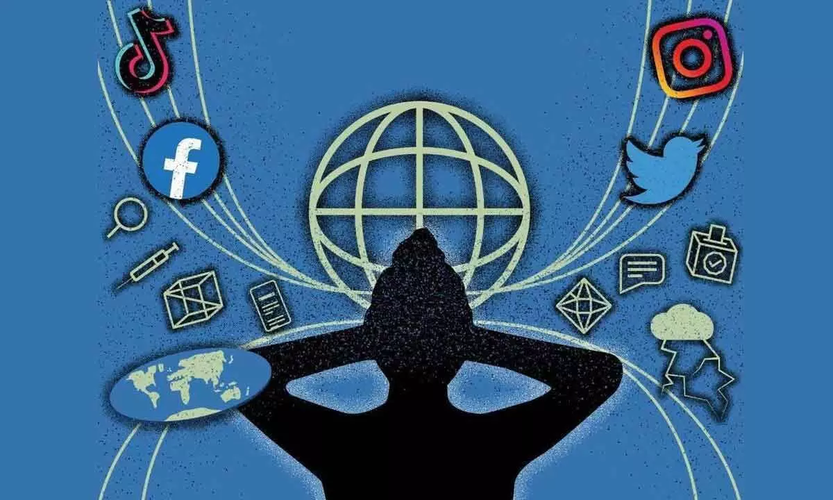 Parallel wars on social media
