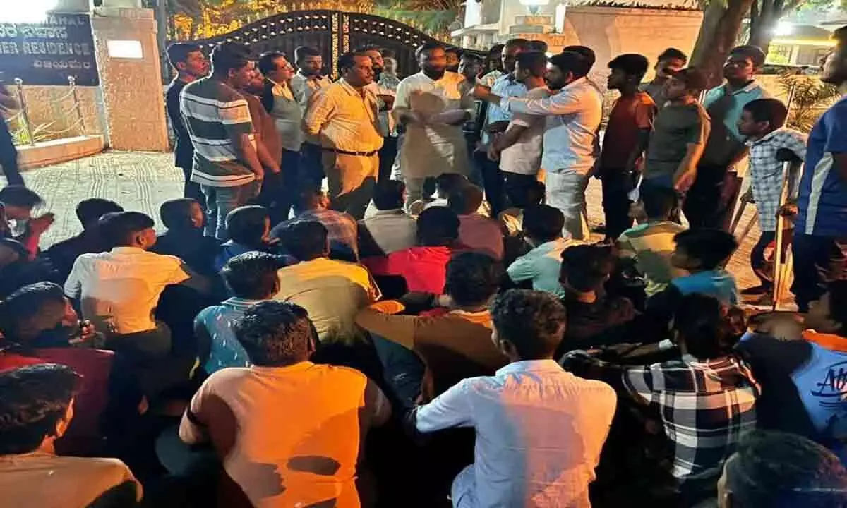 Student Protest in Vijayapura Demands Hostel Improvements: Authorities Pledge Action