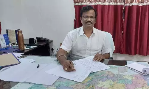 Kurnool: ACB raids the house of Nandyal DTO office AO