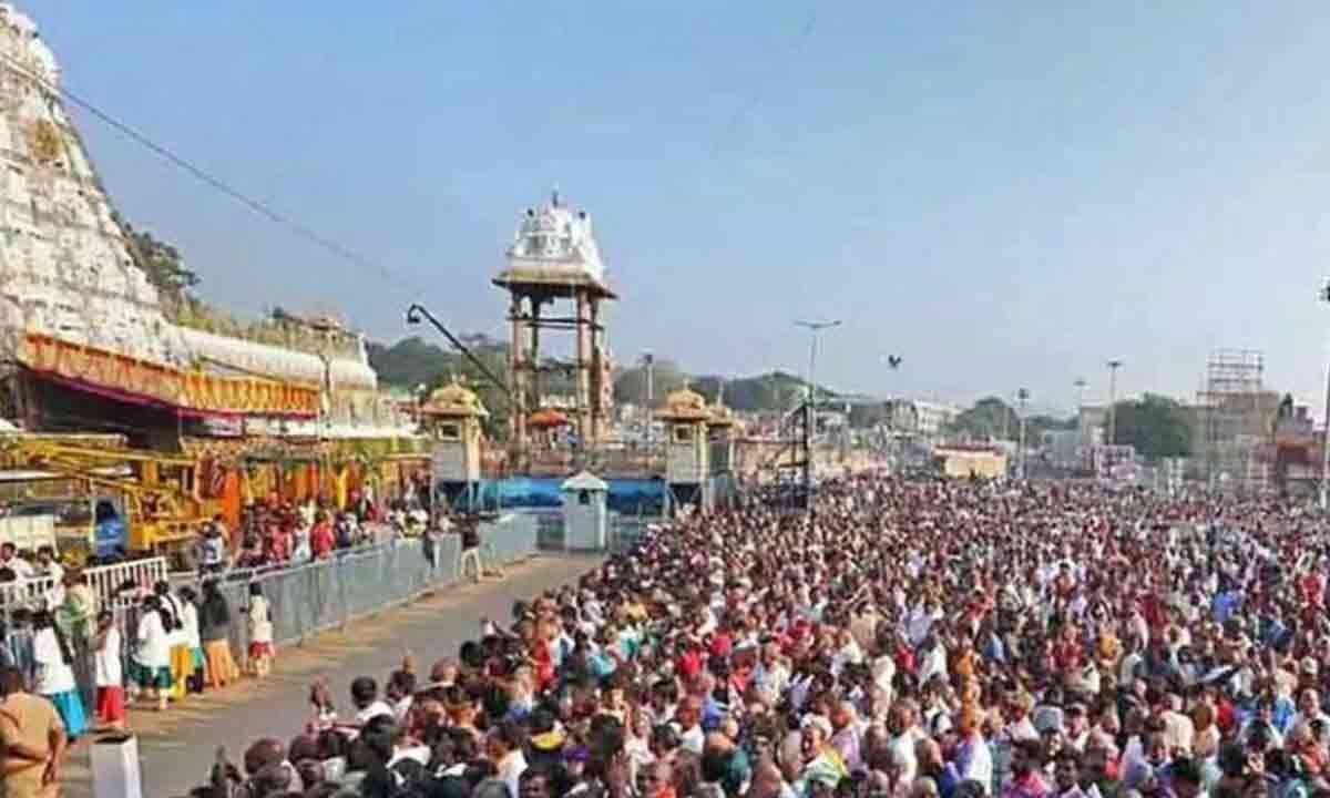 Devotees rush increases at Tirumala on Sunday to take 24 hours for ...