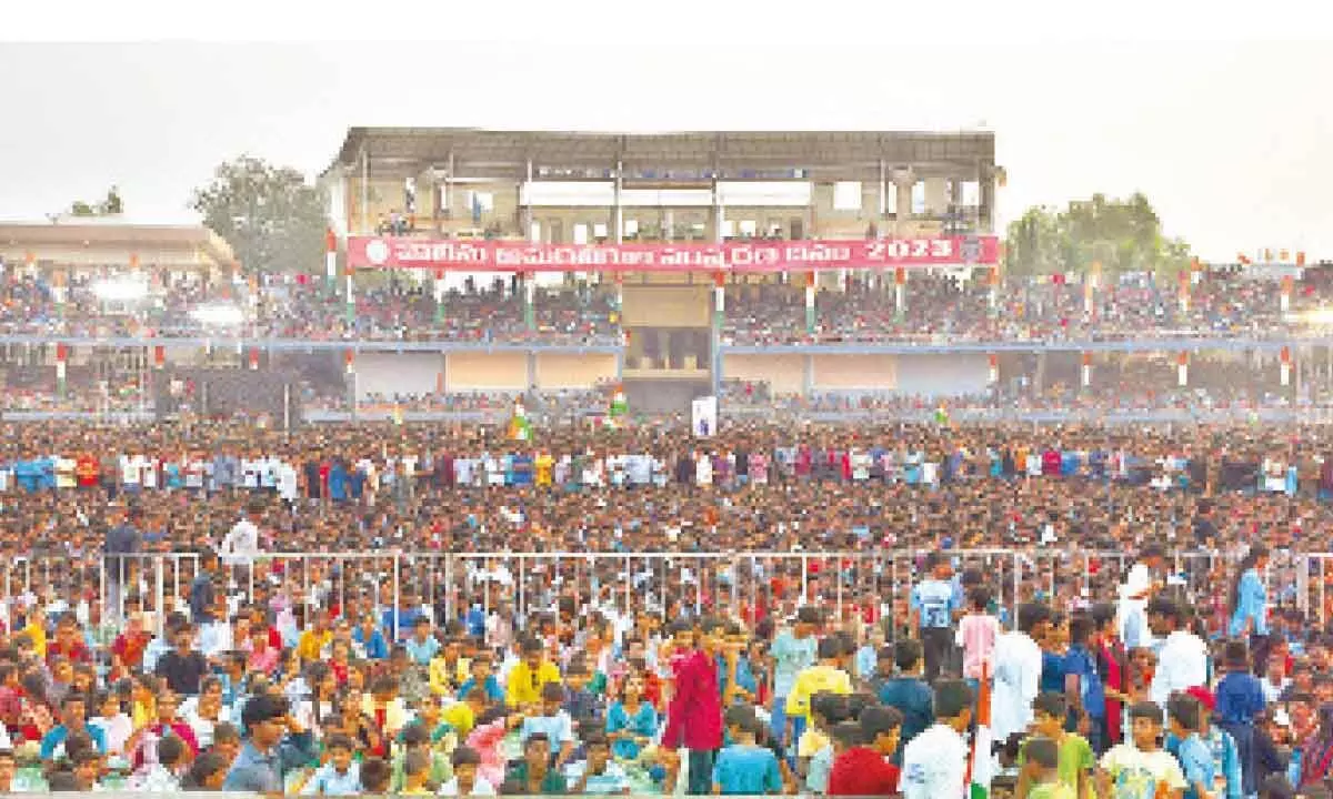 People watching live telecast of World Cup final at Indira Gandhi Municipal Stadium in Vijayawada on Sunday  									     (Photo:  Ch Venkata Mastan)
