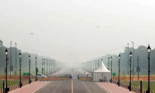 Delhi: Air quality continues to be in very poor category