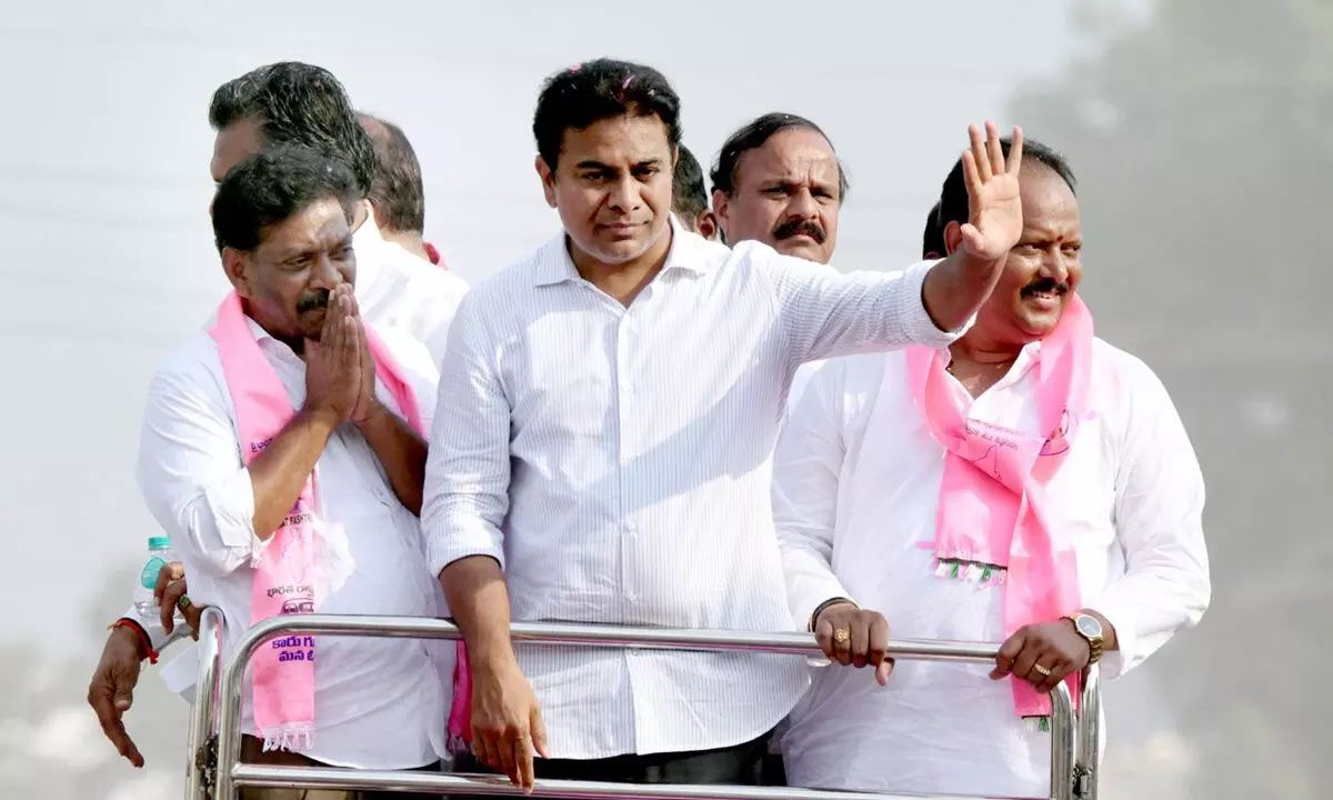 KTR along with BRS contestant for Bhongir, Shekar Reddy greeting the people during his road show on Monday