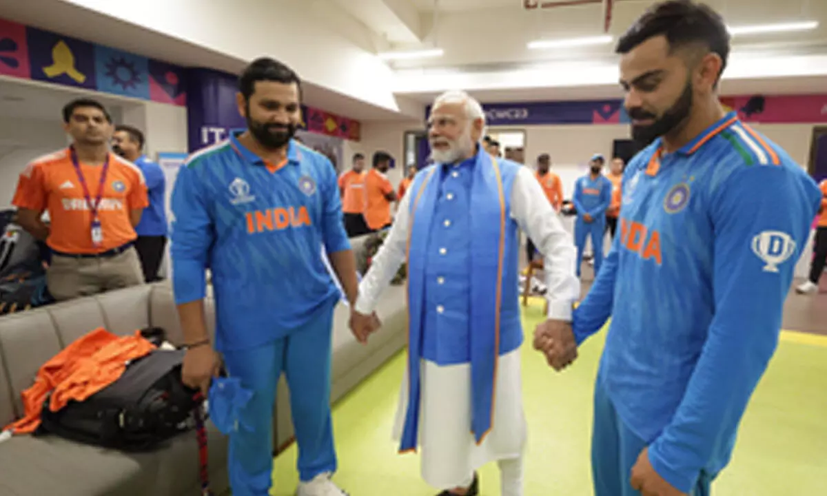 Congress, Trinamool, Shiv Sena (UBT) criticise PM Modi entering dressing room of Indian cricket team after their loss in CWC final (Ld)