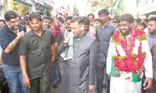 KTR, Owaisis pep up poll campaign in Jubilee Hills