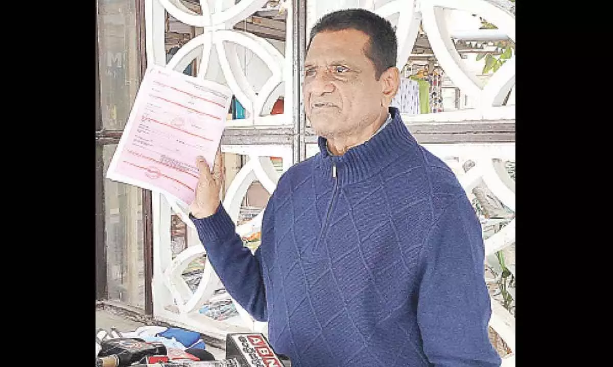 Gone Prakash makes allegations against Peddapalli Cong candidate