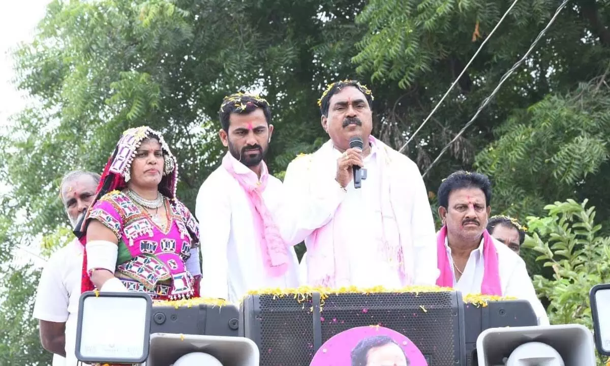 Minister for Panchayat Raj and Rural Development Errabelli Dayakar Rao campaigning in Kodakandla mandal on Tuesday