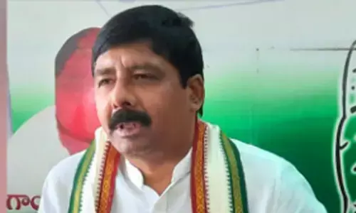 Cong demands help to fishing boat workers families