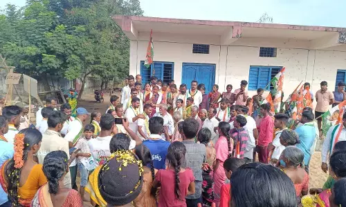 Mulugu Congress candidate Seethakka calls to oust BRS govt