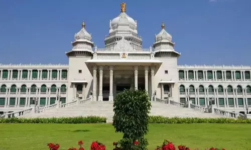 Savarkar portrait in Assembly hall