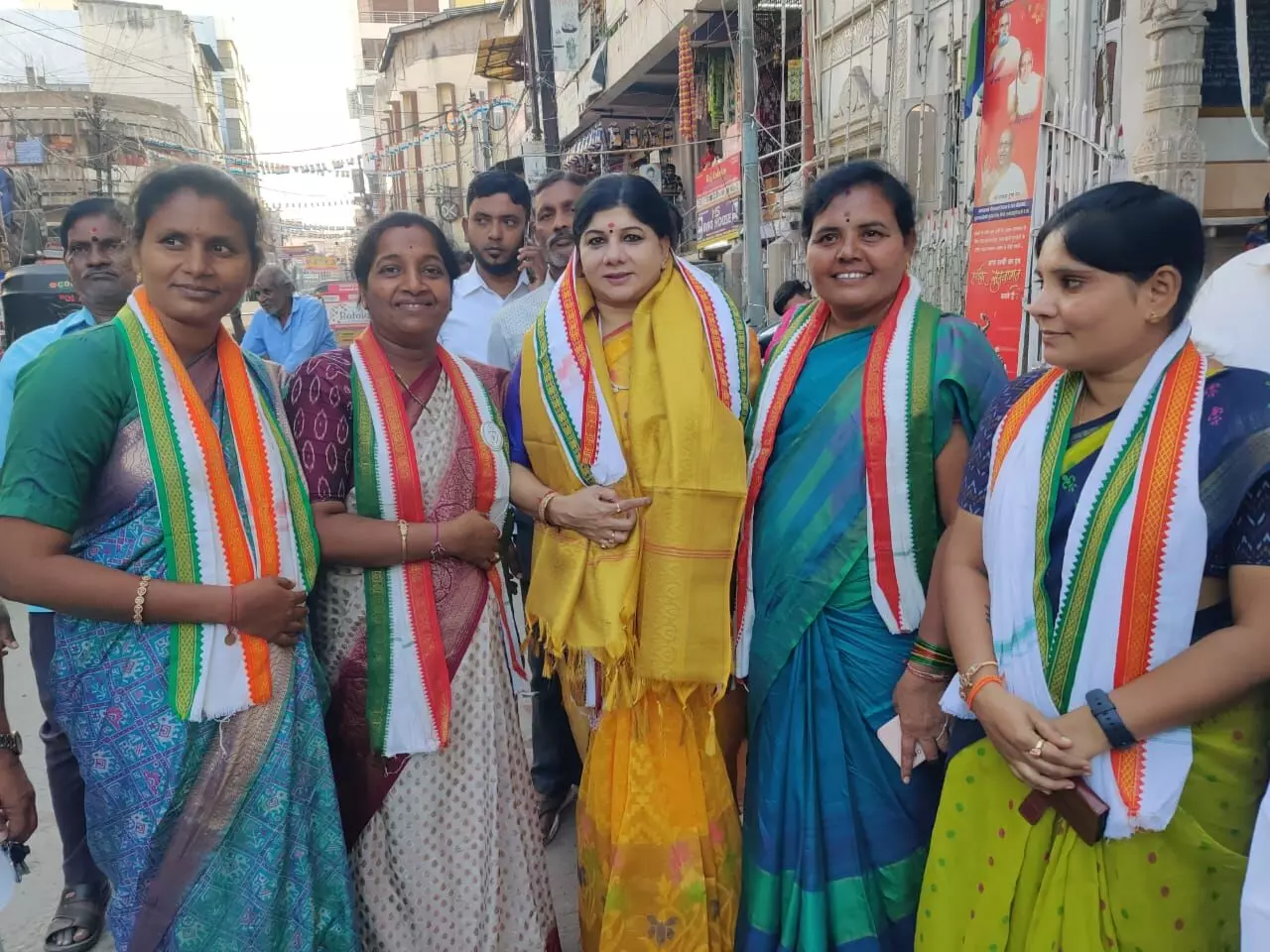 Congress Goshamahal candidate campaigns in Feelkhana
